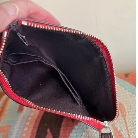 Coach Corner Zip Wristlet -Limited Edition (poppy red floral pattern)- Like New! - Picture 5 of 5